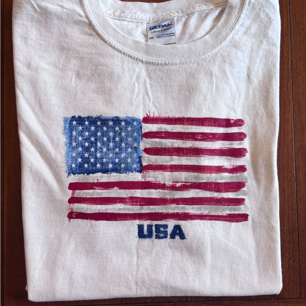USA Flag Destressed T-Shirt Gildan 100% Cotton Patriotic Youth XL America250 - Picture 3 of 5